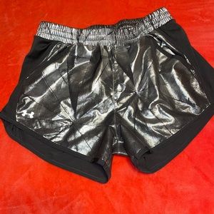 Under armour heat gear shorts size small